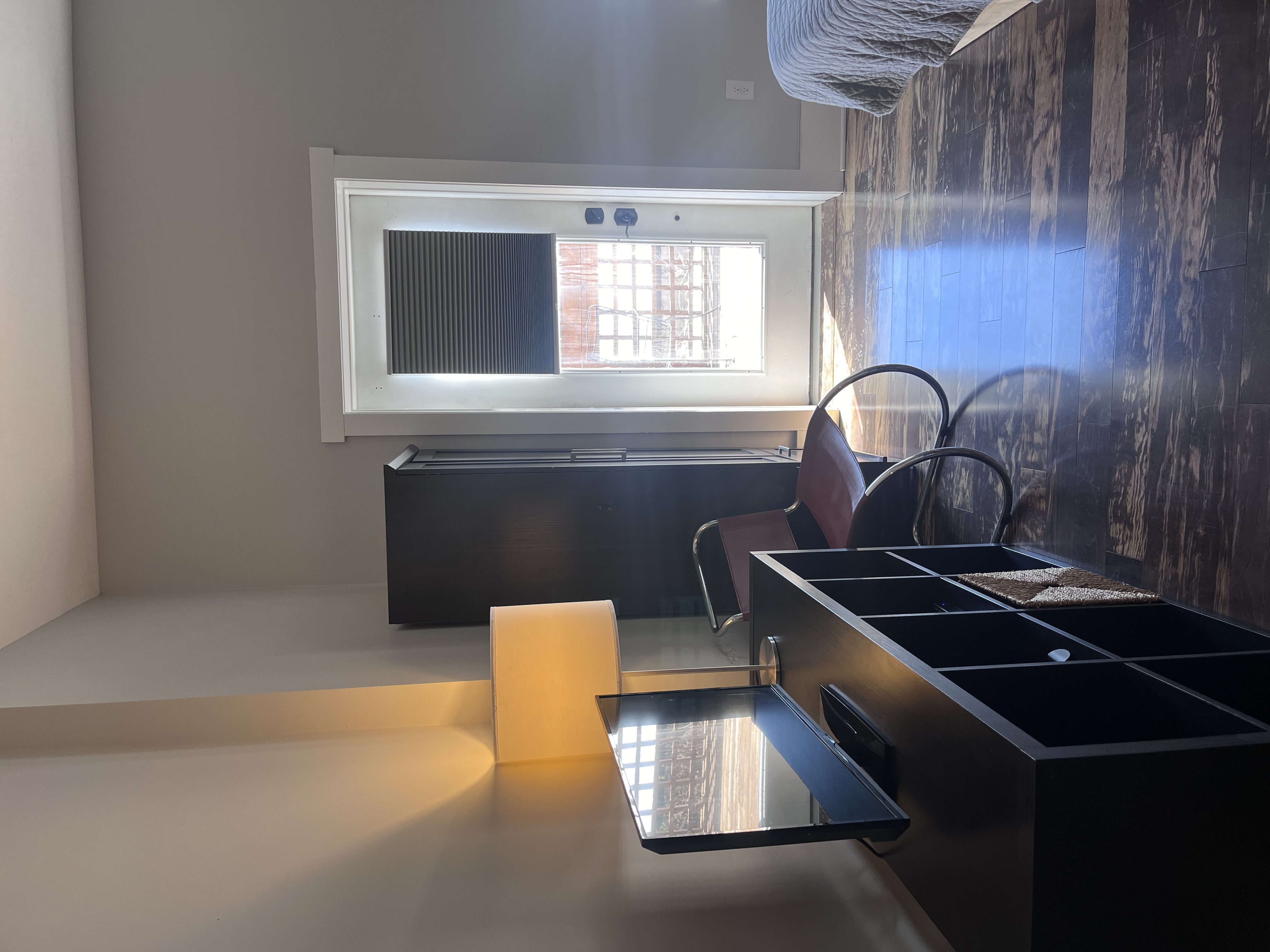 Room 4 &ndash; Veranda door