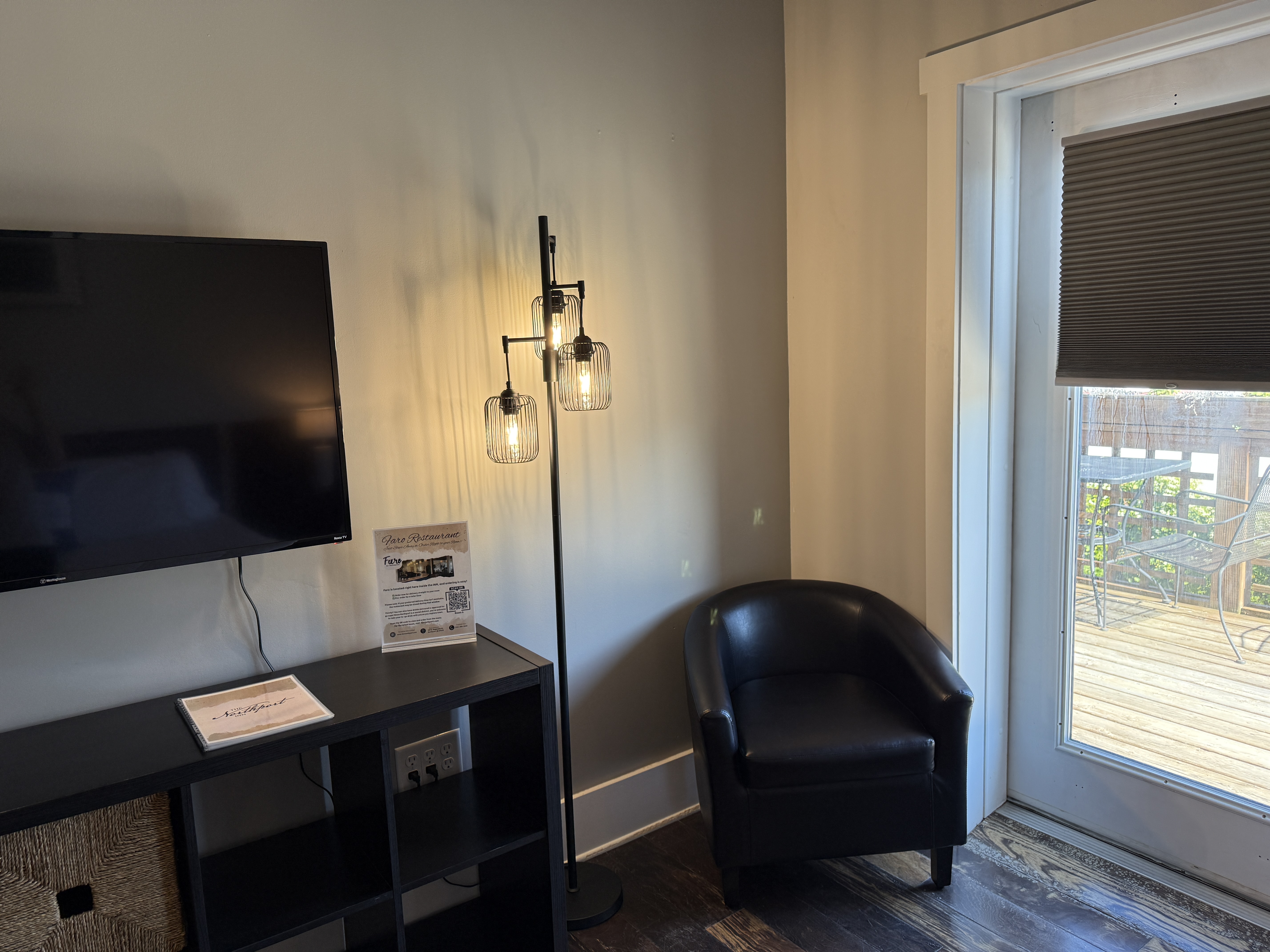 Room 6 &ndash; Photo 4