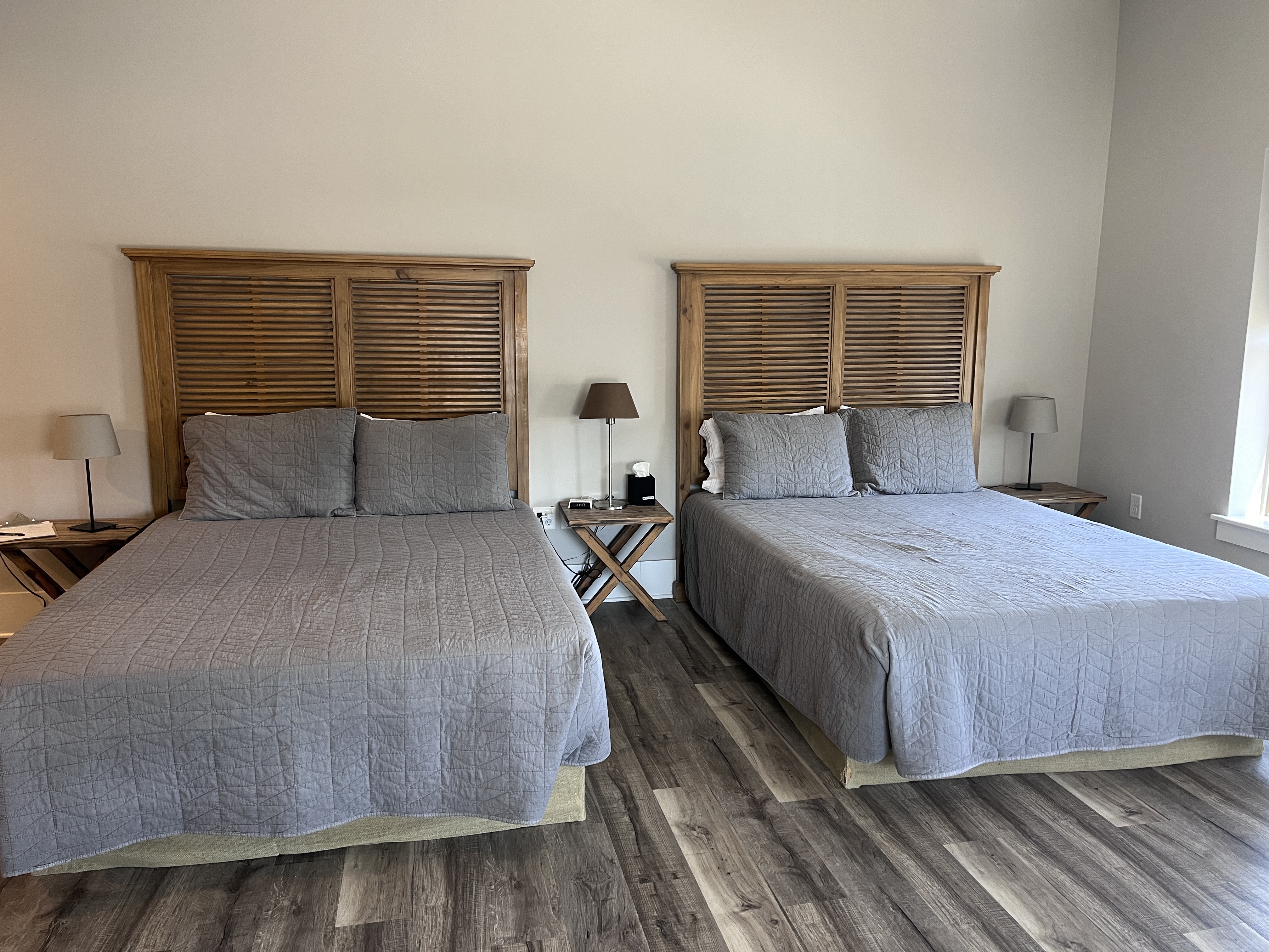 Room 8 &ndash; Photo 1